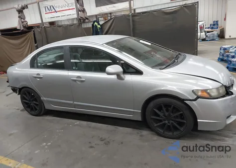 2010 Honda Civic Lx z USA, uszkodzony, nr VIN 19XFA1F54AE081092